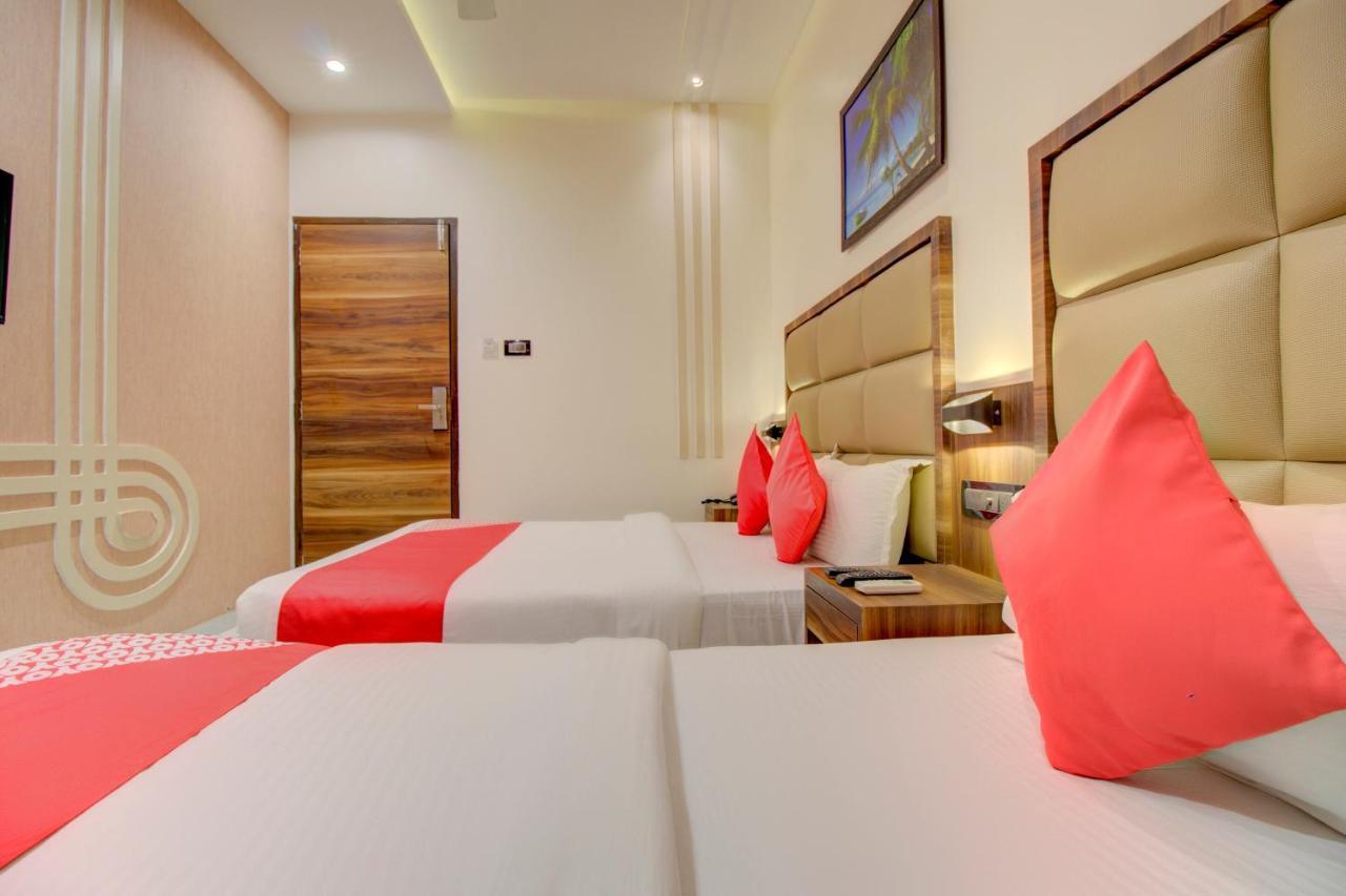 Oyo 76180 Hotel Meriton Mumbai Exterior foto