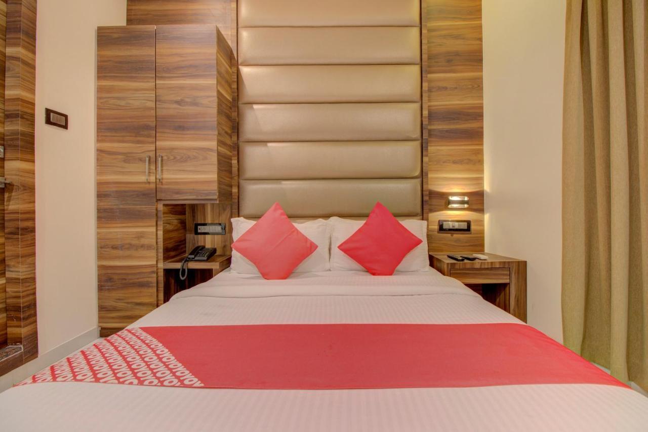 Oyo 76180 Hotel Meriton Mumbai Exterior foto